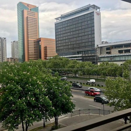 Mirando A Parque Arauco Apartment Santiago Exterior photo